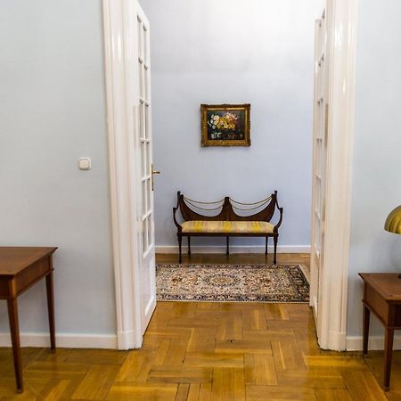 Luxury Downtown 3 Bedroom Apartment By Synagoge With Beautiful View Budapest Extérieur photo
