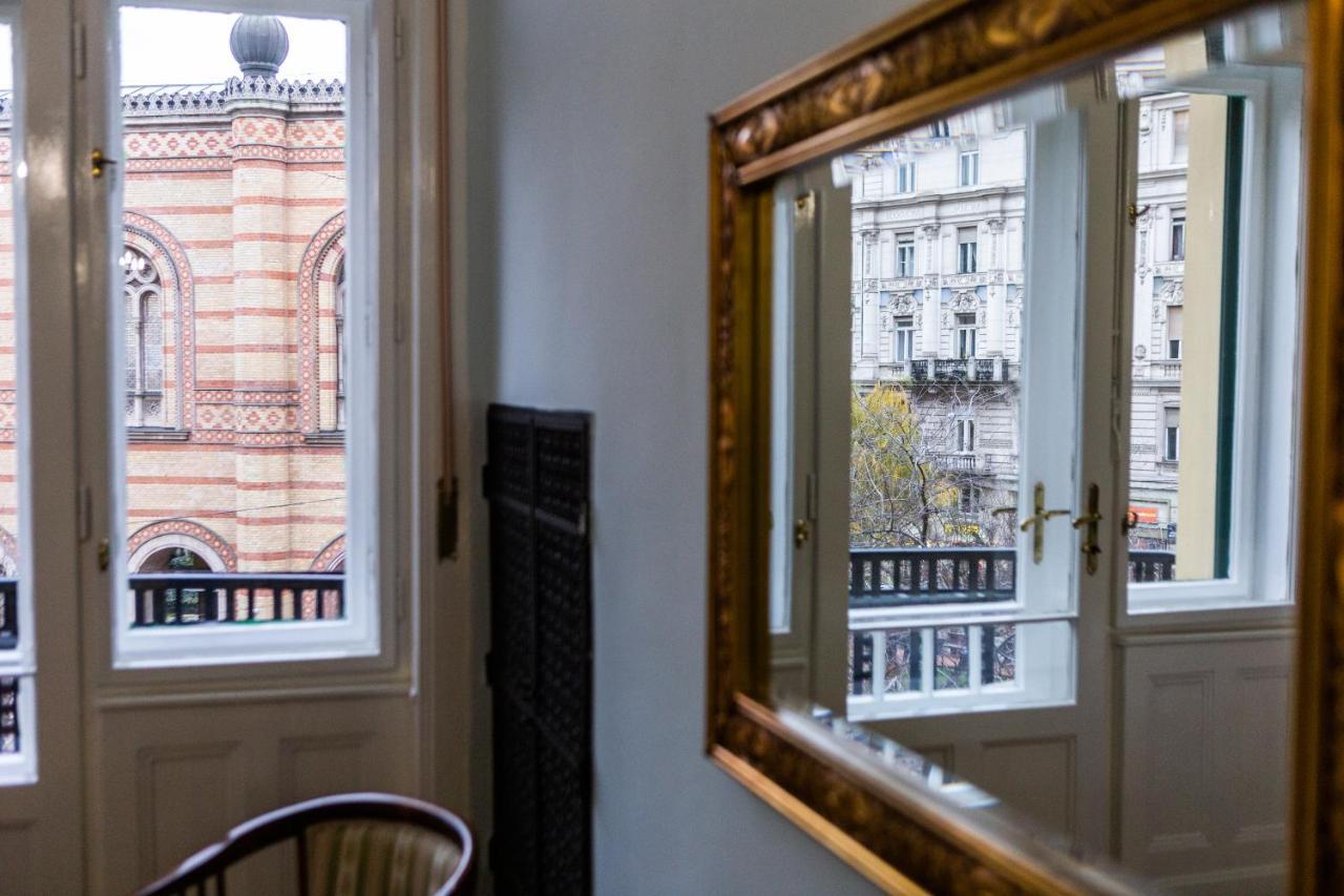 Luxury Downtown 3 Bedroom Apartment By Synagoge With Beautiful View Budapest Extérieur photo