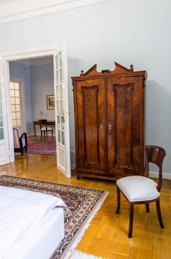 Luxury Downtown 3 Bedroom Apartment By Synagoge With Beautiful View Budapest Extérieur photo