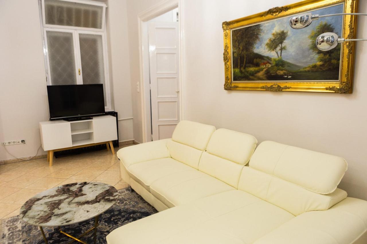 Luxury Downtown 3 Bedroom Apartment By Synagoge With Beautiful View Budapest Extérieur photo