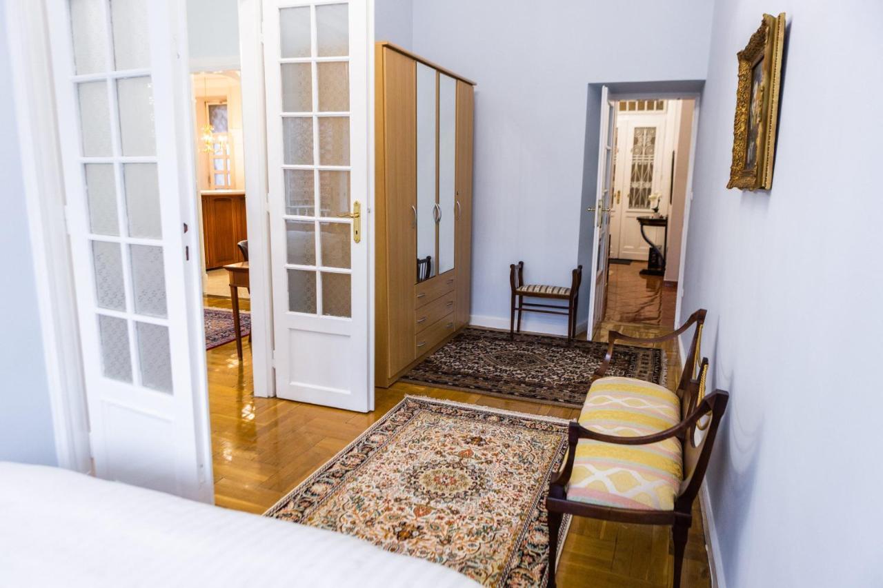 Luxury Downtown 3 Bedroom Apartment By Synagoge With Beautiful View Budapest Extérieur photo