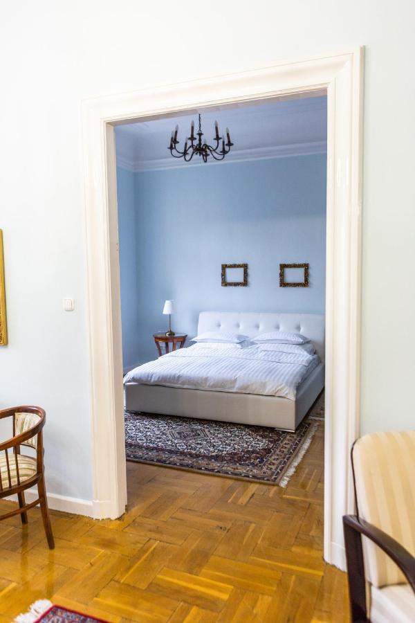 Luxury Downtown 3 Bedroom Apartment By Synagoge With Beautiful View Budapest Extérieur photo