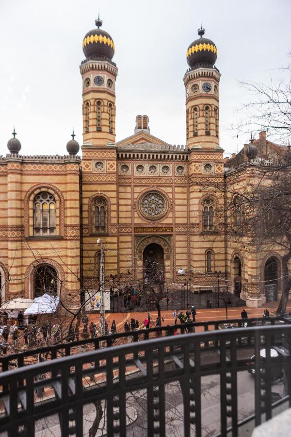 Luxury Downtown 3 Bedroom Apartment By Synagoge With Beautiful View Budapest Extérieur photo