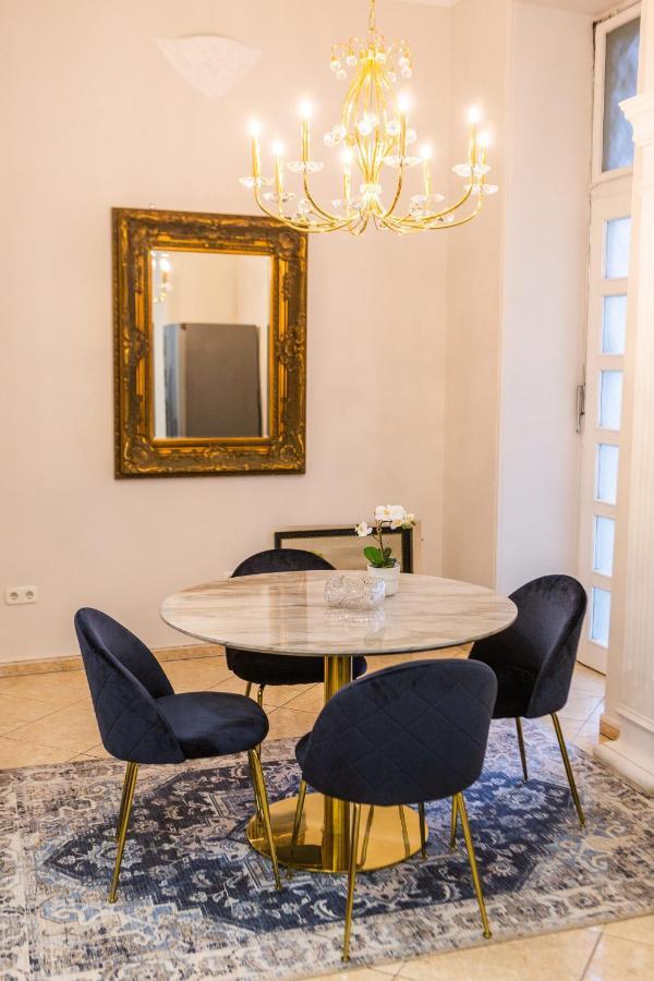 Luxury Downtown 3 Bedroom Apartment By Synagoge With Beautiful View Budapest Extérieur photo