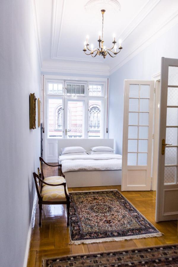 Luxury Downtown 3 Bedroom Apartment By Synagoge With Beautiful View Budapest Extérieur photo